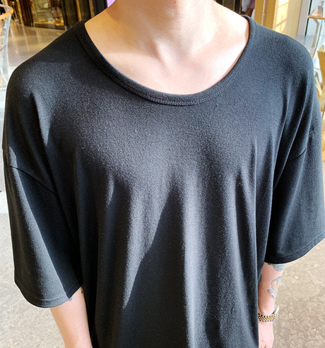 [기획/1+1] Over Fit U-neck Basic T-shirt (Black/4color)